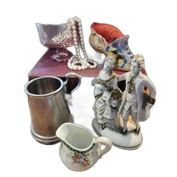 Mystery Box - Vintage Cottage Core Decor - A gift for lovers of vintage things! - Picture 4 of 6